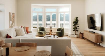 Entire Building • River Views • 3 Bedrooms • Hot Tub | Artisan Stays