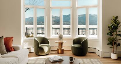 Entire Building • River Views • 3 Bedrooms • Hot Tub | Artisan Stays