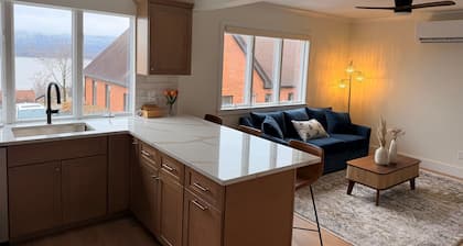 River Suite on Washington