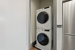 Interior - Stylish 1BR Downtown Apartment, NFL Draft (Pittsburgh)