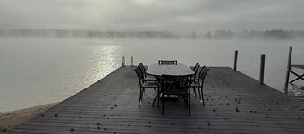 Quaint 2-bedroom house overlooking Lake Winnipesaukee in welcoming Gilford
