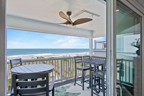 Outdoor dining - Oceanfront Mayor's Penthouse 4BR w/Elevator, covered parking in Carolina Beach (Carolina Beach)