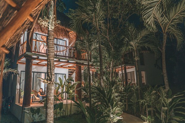 Comfort Room, Balcony, Garden View | Exterior