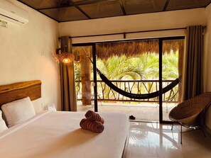 Comfort Room, Balcony, Garden View