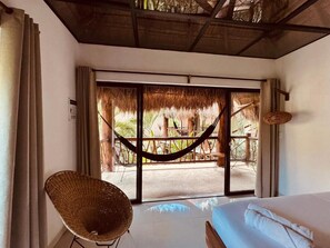 Comfort Room, Balcony, Garden View