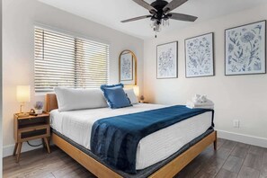 Iron/ironing board, travel cot, WiFi, bed sheets - Good Vibes Only – 5BR w/ Pool, Hot Tub & Game Zone (North Las Vegas)