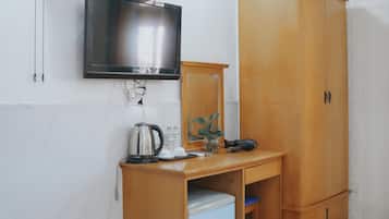 Superior Double Room, City View | Desk, iron/ironing board, free WiFi
