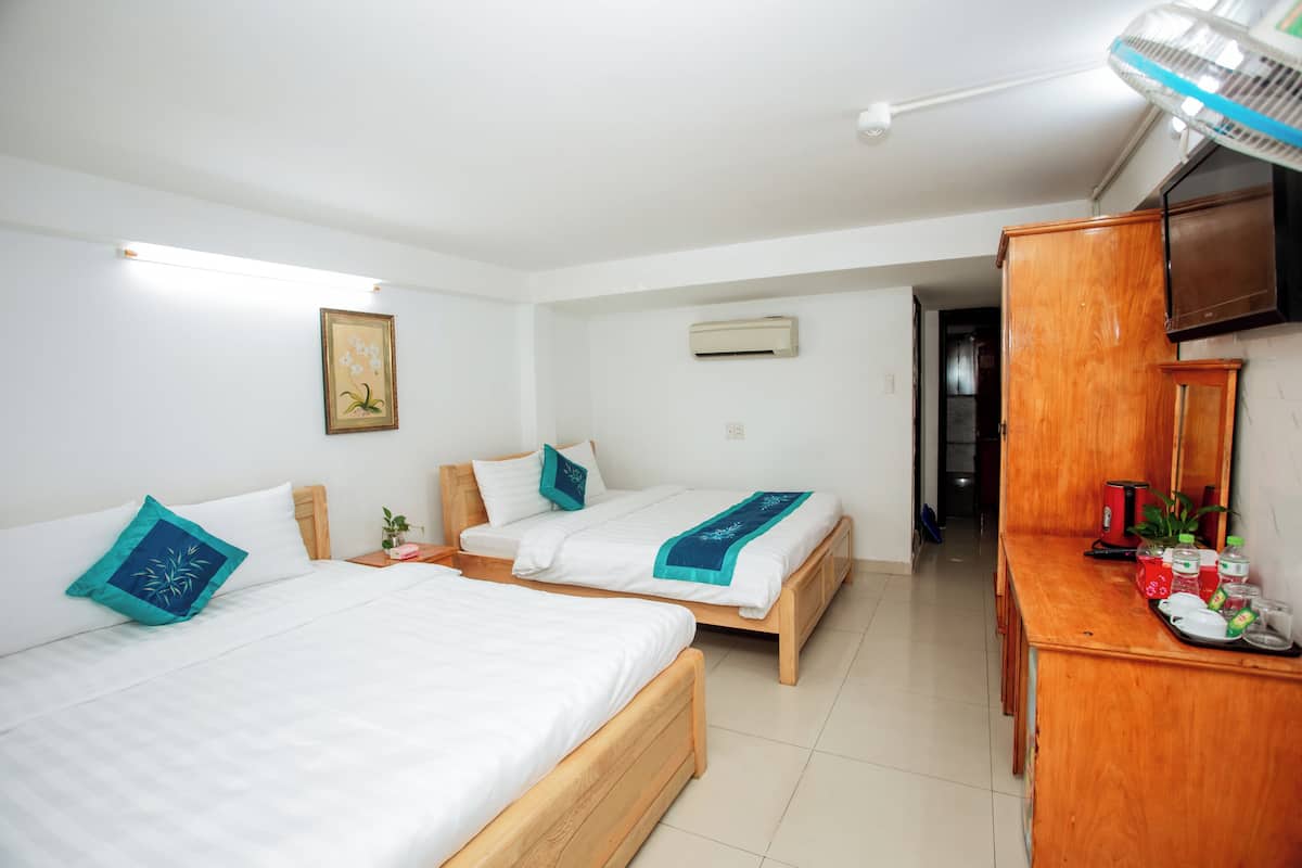 Asrama Umum Keluarga, pemandangan kota