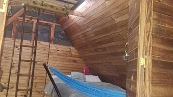 Cabin, 3 Bedrooms, Smoking, Balcony