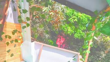 Cabin, 3 Bedrooms, Smoking, Balcony | Garden