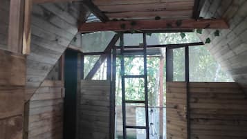 Cabin, 3 Bedrooms, Smoking, Balcony | Interior