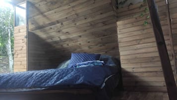 Cabin, 3 Bedrooms, Smoking, Balcony | 3 bedrooms