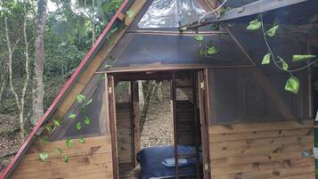 Cabin, 3 Bedrooms, Smoking, Balcony | Property grounds