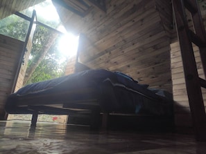 Cabin, 3 Bedrooms, Smoking, Balcony | Property grounds