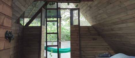 Cabin, 3 Bedrooms, Smoking, Balcony | 3 bedrooms