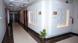 Junior Suite, 1 King Bed, Kitchen | Interior - Nukhbat AL-Jawwy Serviced Apartments (Riyadh)