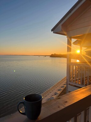 Property grounds - Bayfront Paradise-Steps to Sand, Pool, Kayaking (Pensacola)