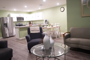 Unclassified image, 3 of 10, button