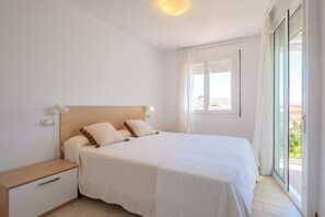 2 bedrooms, iron/ironing board - AY-2 Apartment next to the beach (Calella de Palafrugell)