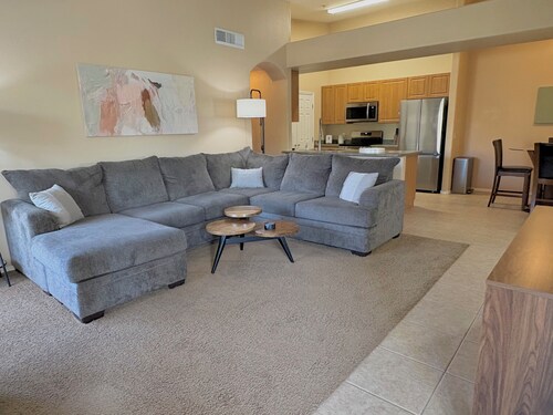 Heated Pools, King Bed, Fast Wi-Fi – Gated East Mesa 2BR Condo with Balcony