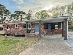 Exterior - Skyline Estate – Sunrise to Sunset (Searcy)