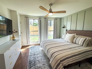 3 bedrooms, desk, free WiFi, bed sheets - Skyline Estate – Sunrise to Sunset (Searcy)