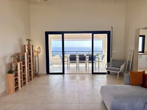 Living area - Villa Framboisiers facing the sea (Basse-Terre)