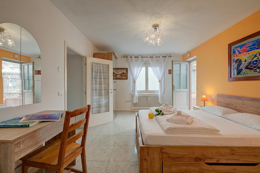 Vida Boa Apartment With Private Balcony Dining, Torbole Sul Garda, Italy - Nago-Torbole