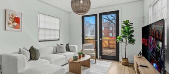 Detroit Mansion | Fireplace Suites | Sleeps 14