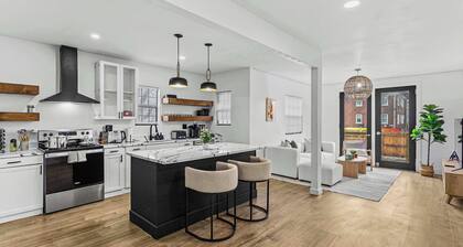 Detroit Mansion | Fireplace Suites | Sleeps 14