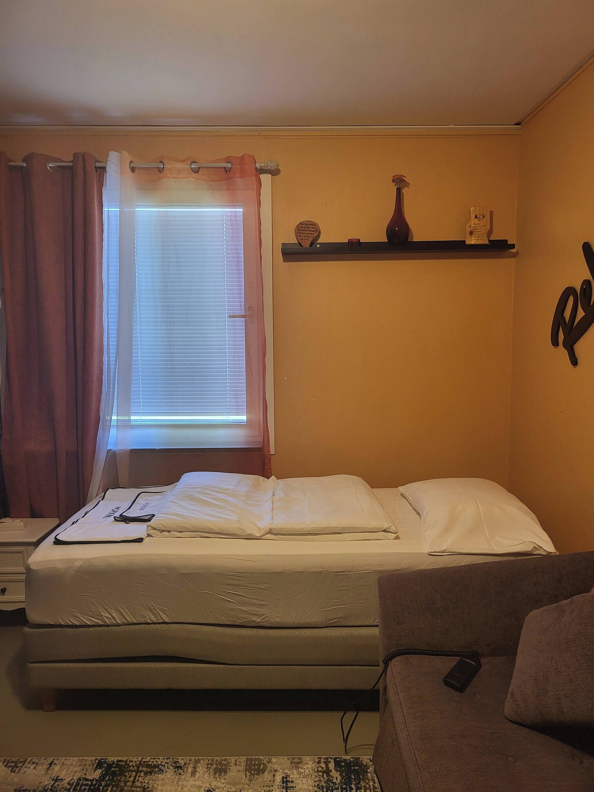 Dortoir Partagé, 2 chambres, balcon