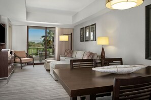 Living area - 1 Bedroom sleeps 4 Available for First Weekend Of Coachella 2026 (Palm Desert)