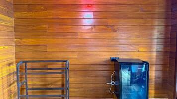 Comfort Triple Room, Balcony, Mountain View | Interior