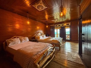 舒適三人房, 陽台, 山景