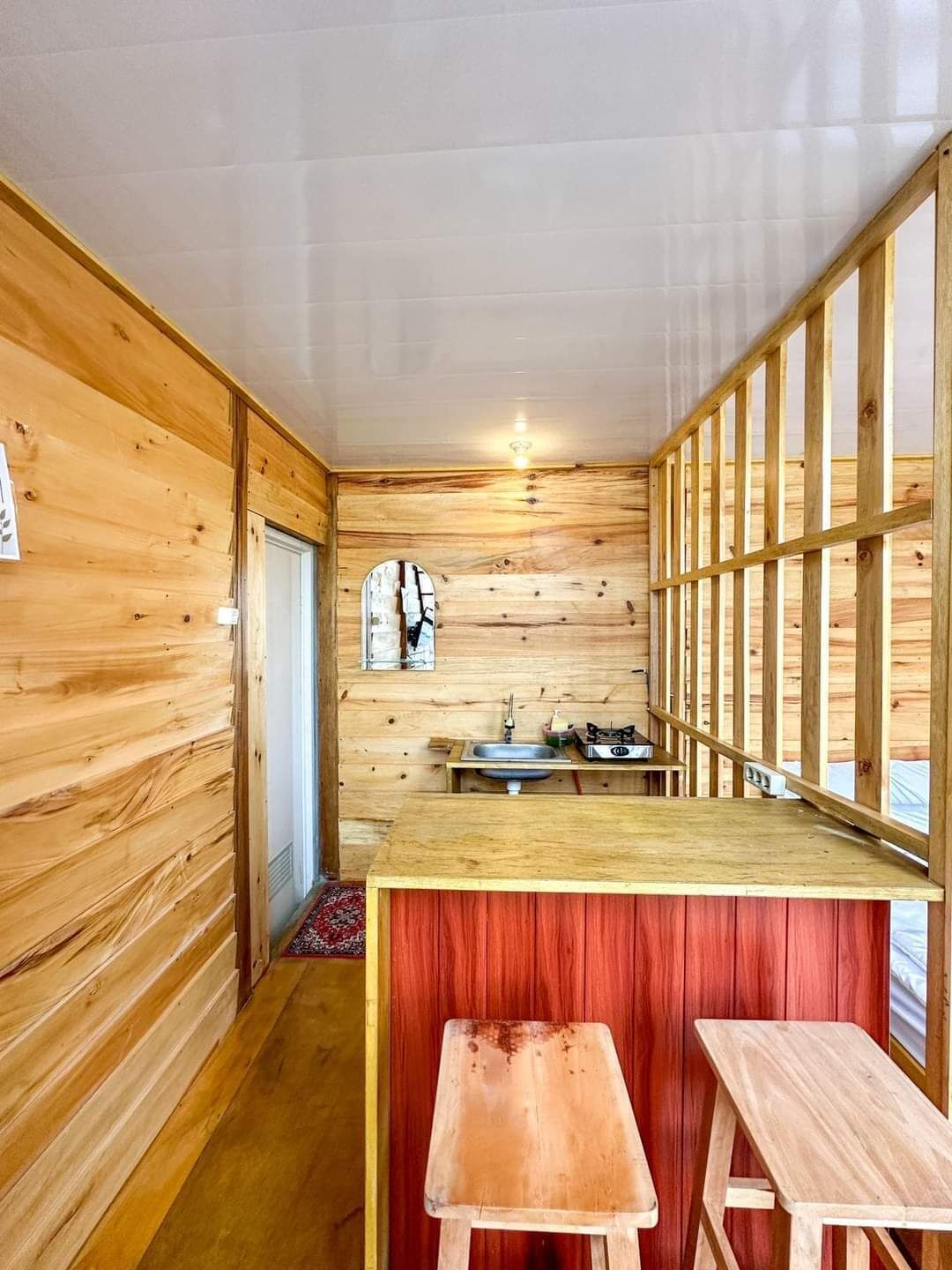 Familievilla, balkong, fjellutsikt | Spiseområde