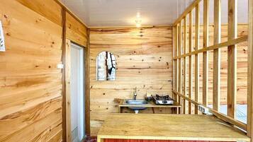 Familievilla, balkong, fjellutsikt | Spiseområde