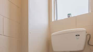 Family Suite | Bathroom