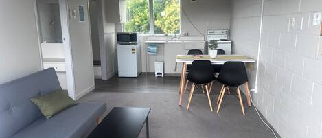 Basic Studio Suite | Interior