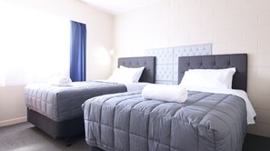 Appartement Standard, Plusieurs lits | Bureau, accès au Wi-Fi (inclus), literie fournie