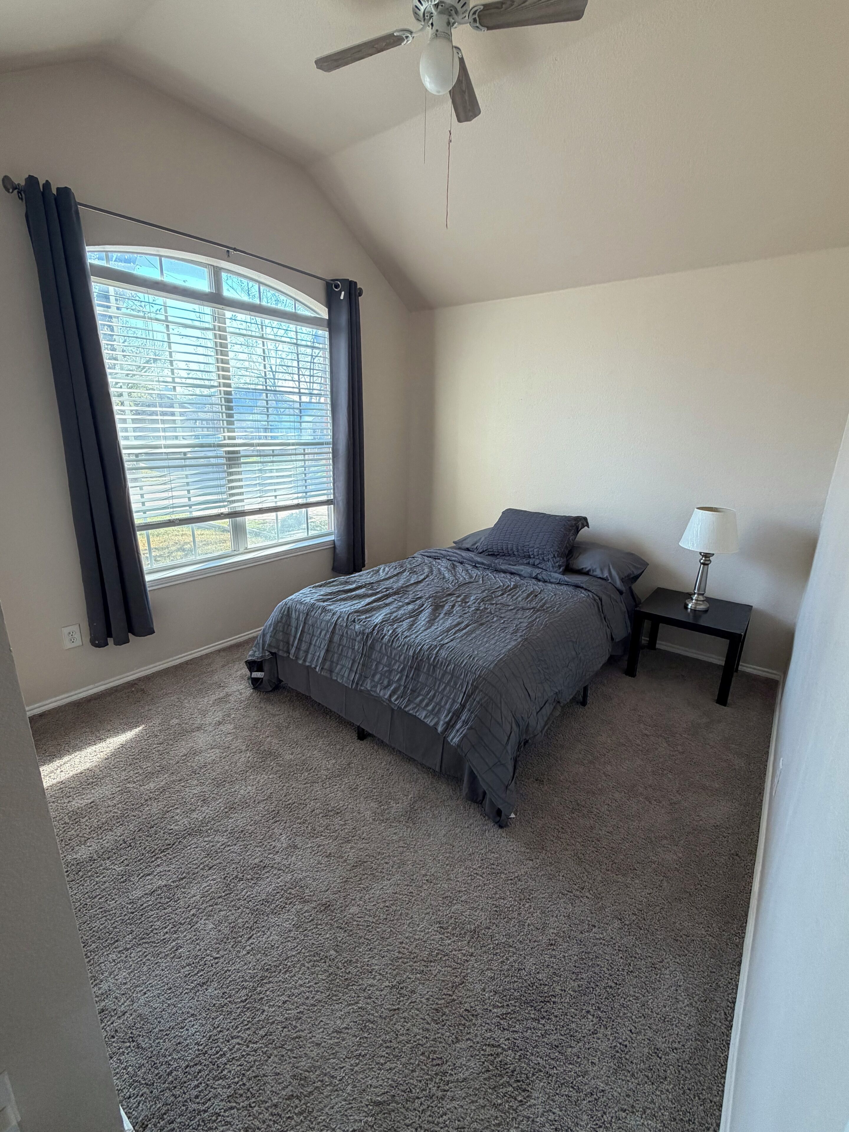 3 bedrooms, desk, free WiFi, bed sheets