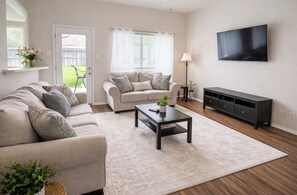 Smart TV y chimenea
