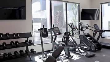 Apartemen, 1 kamar tidur, akses difabel, balkon | Studio fitness