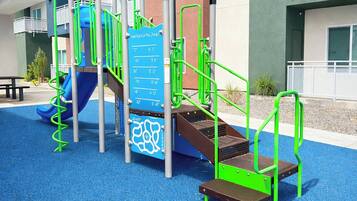 Departamento, 1 habitación, con acceso para personas discapacitadas, balcón | Área infantil