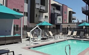Apartment, 1 Bedroom, Accessible, Balcony | Pool - Resort 1BR Oasis Pool Spa Gym Reno Getaway (Reno)