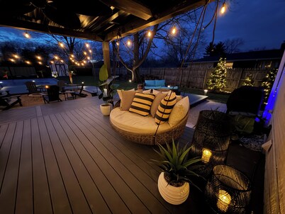 Barefoot Tiki Retreat -Inground Heated Pool, Hot Tub, Game Rm,Theater Rm,Firepit