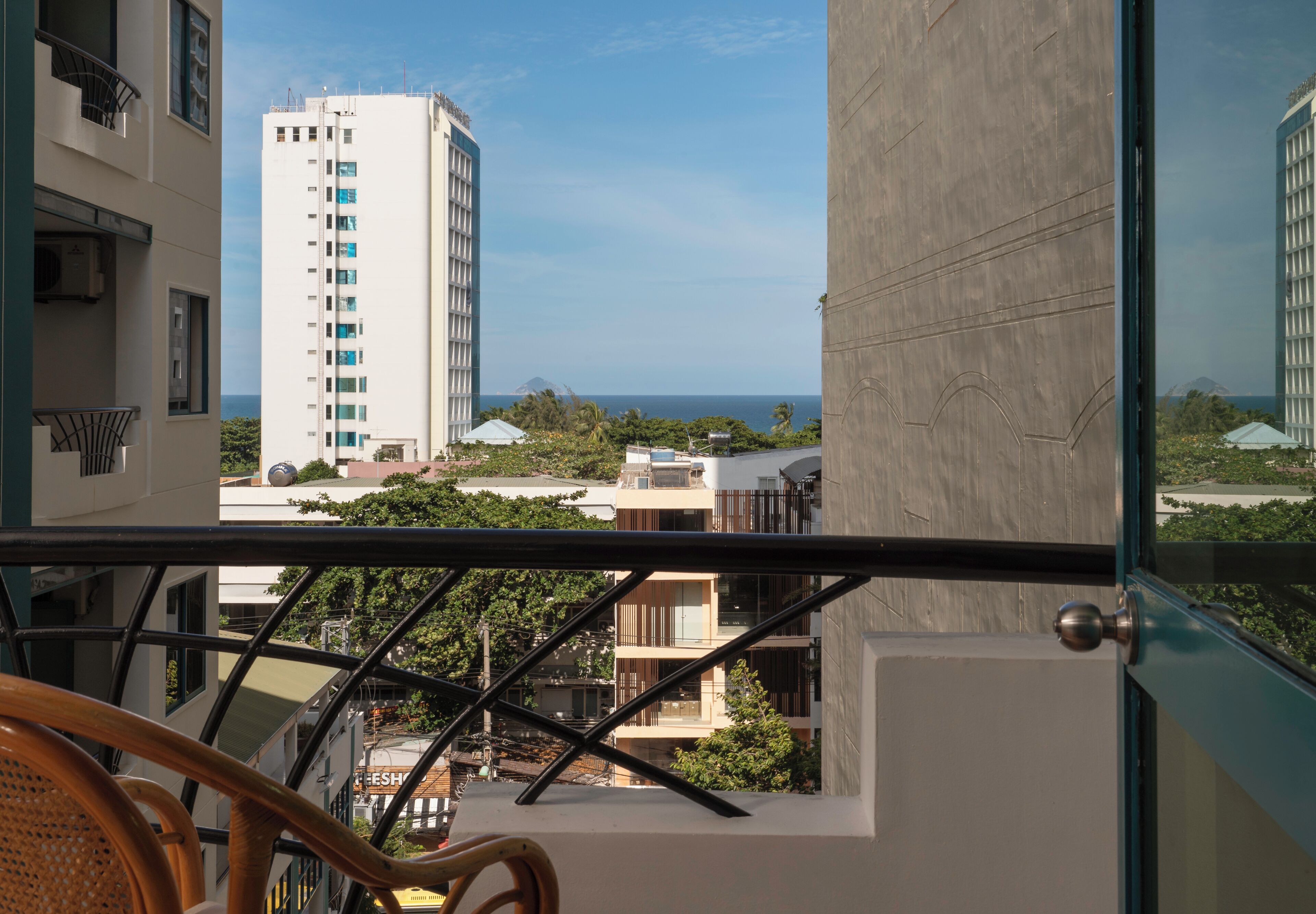 Phòng dành cho gia đình, quang cảnh biển | Hiên