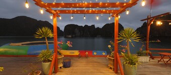 Cat Ba Fishing Village Bay House