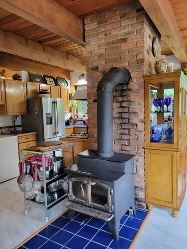 ECO-GARDEN Nibble on berries and put a flower in your hair