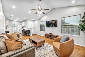 Unclassified image, 5 of 19, button