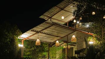 Enceinte de lâhĂ©bergement